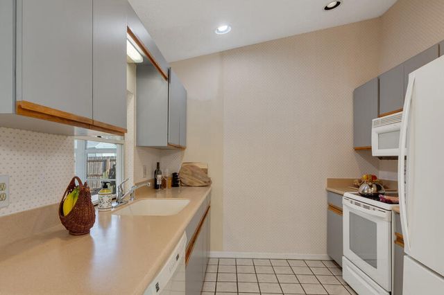 135 10th Avenue, Vero Beach, FL 32962