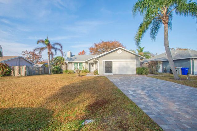 135 10th Avenue, Vero Beach, FL 32962