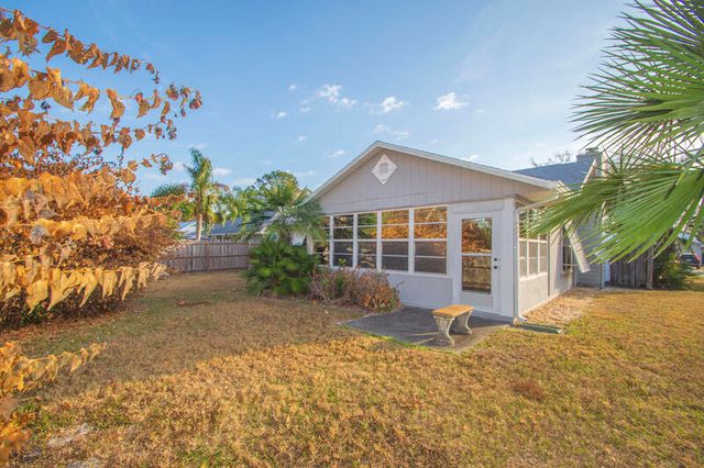 135 10th Avenue, Vero Beach, FL 32962