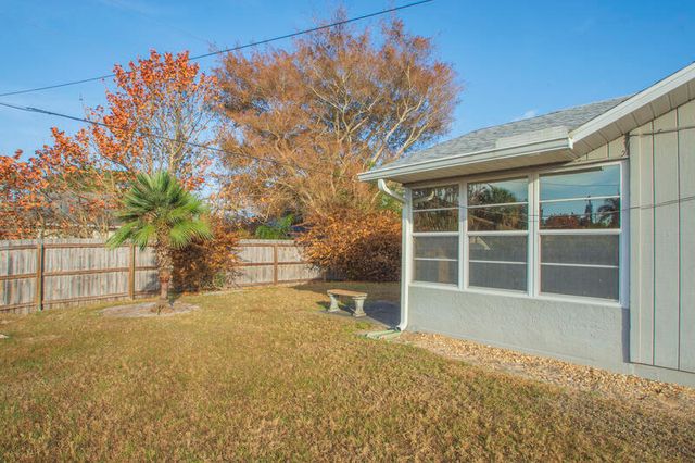 135 10th Avenue, Vero Beach, FL 32962