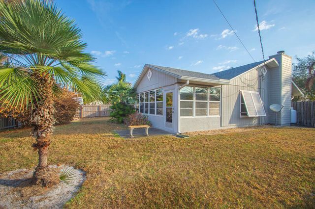 135 10th Avenue, Vero Beach, FL 32962