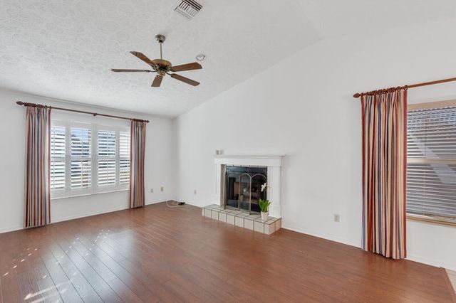 135 10th Avenue, Vero Beach, FL 32962