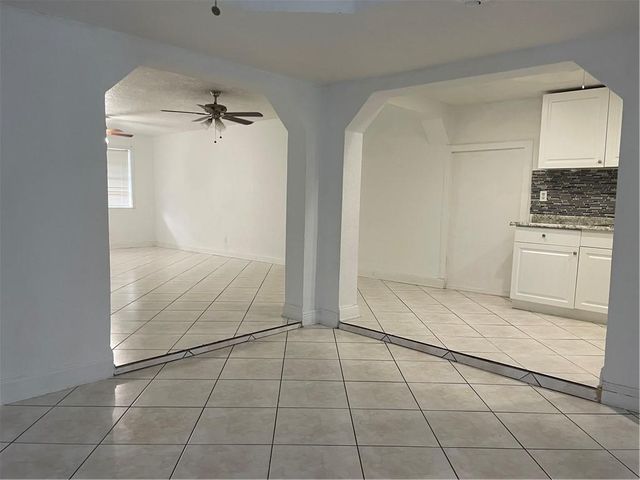 6902 SW 15th Street, North Lauderdale, FL 33068