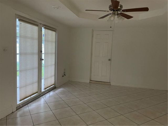 6902 SW 15th Street, North Lauderdale, FL 33068