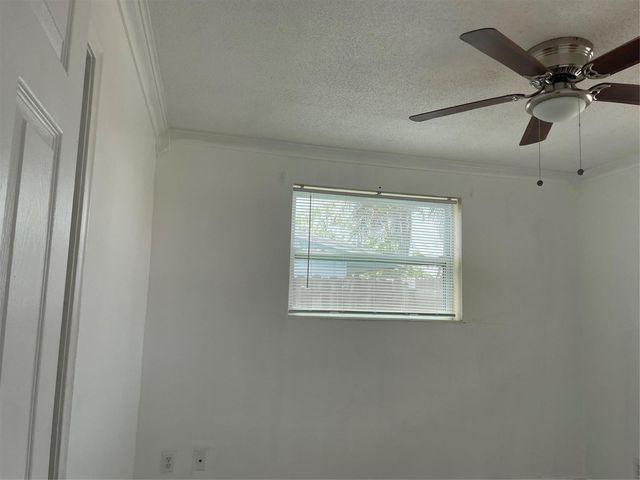 6902 SW 15th Street, North Lauderdale, FL 33068