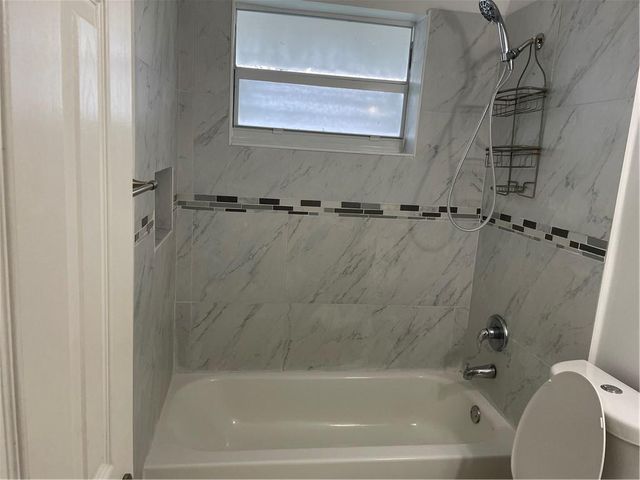 6902 SW 15th Street, North Lauderdale, FL 33068