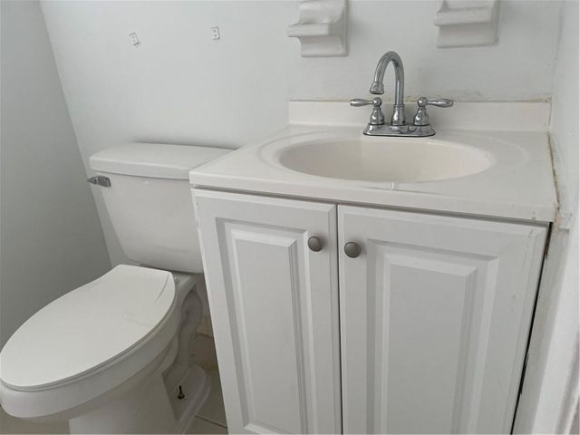 6902 SW 15th Street, North Lauderdale, FL 33068