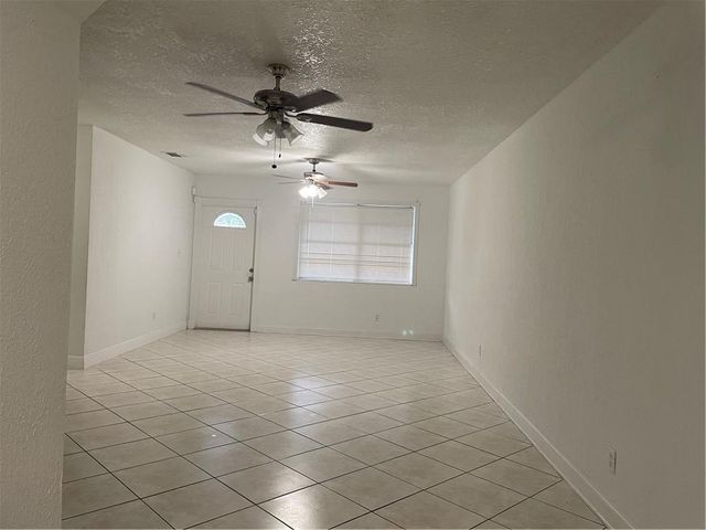 6902 SW 15th Street, North Lauderdale, FL 33068