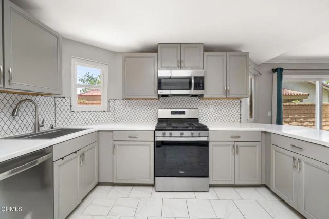 28942 Rue Daniel, Santa Clarita, CA 91387