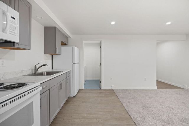 911 E Bridgeport Ave, Spokane, WA 99207