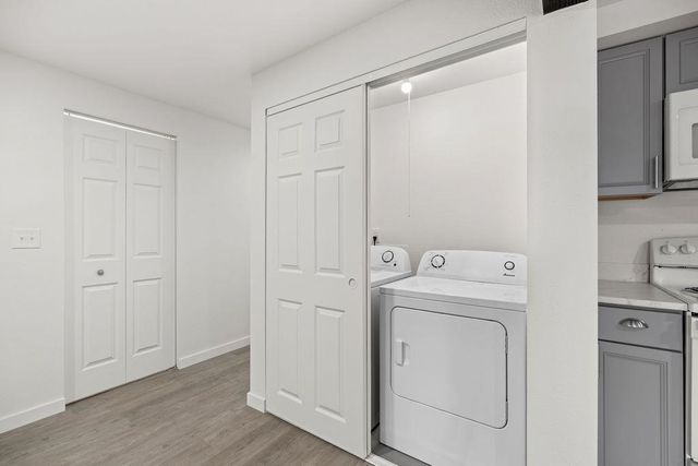 911 E Bridgeport Ave, Spokane, WA 99207