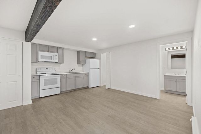 911 E Bridgeport Ave, Spokane, WA 99207