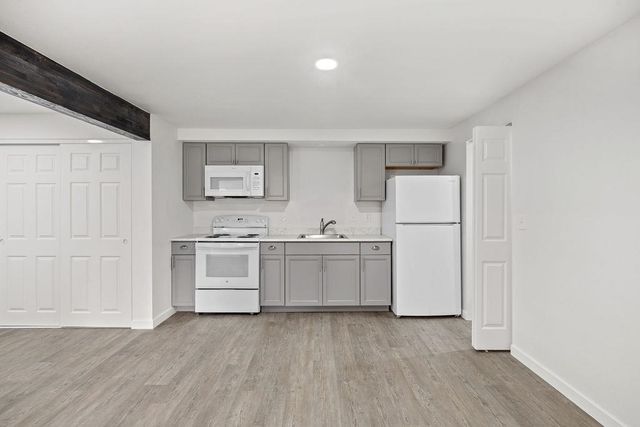 911 E Bridgeport Ave, Spokane, WA 99207