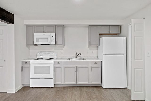 911 E Bridgeport Ave, Spokane, WA 99207