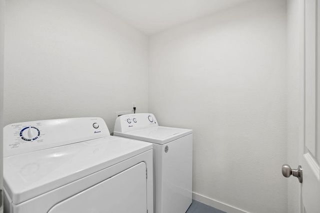 911 E Bridgeport Ave, Spokane, WA 99207