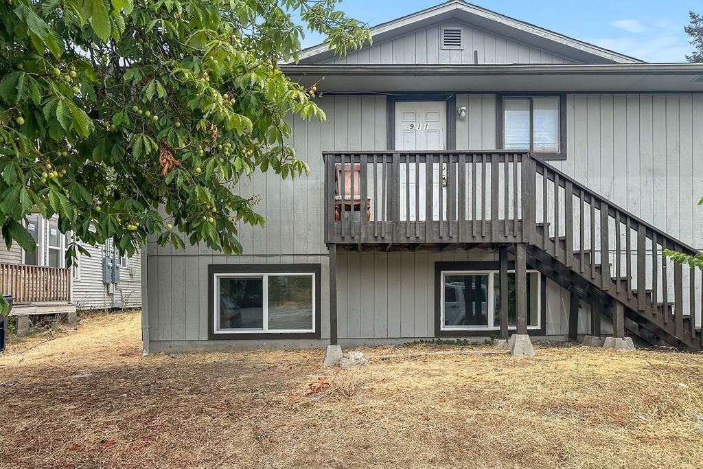 911 E Bridgeport Ave, Spokane, WA 99207