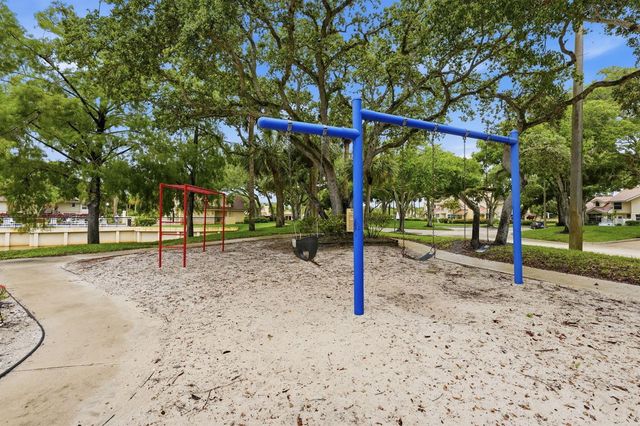 8111 Northboro Court 11d, Lake Clarke Shores, FL 33406