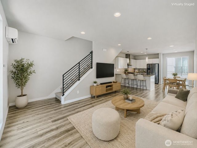 8607 22nd Place NE, Seattle, WA 98115