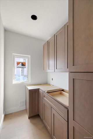 205 Pine Street, Rochester, MI 48307