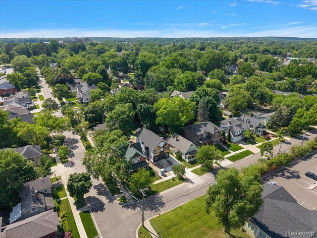 205 Pine Street, Rochester, MI 48307
