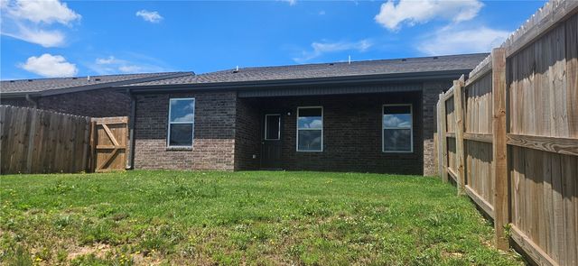 509 68th Avenue, Highfill, AR 72712