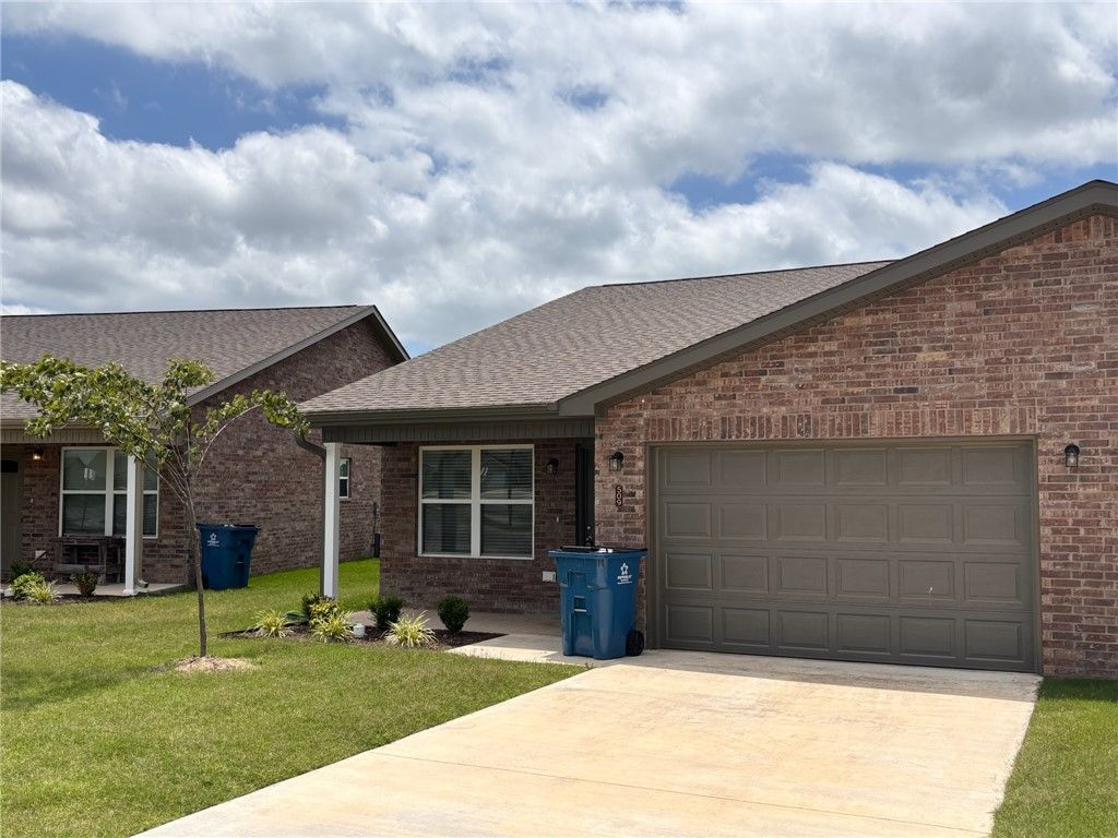 509 68th Avenue, Highfill, AR 72712