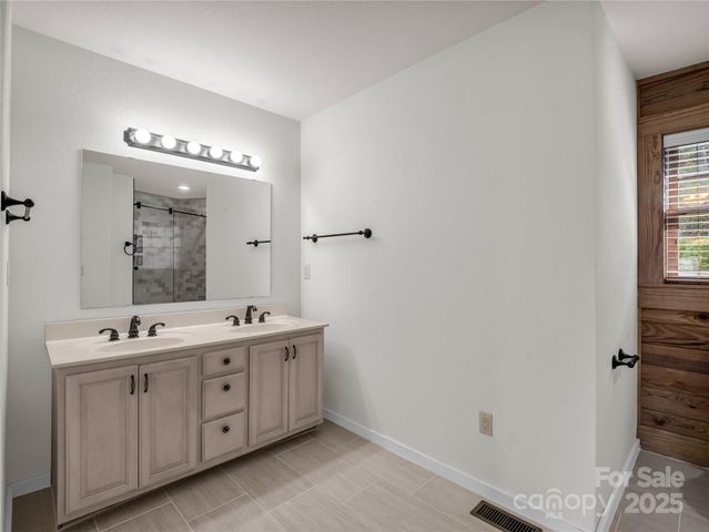 134 Raleigh Drive, Lake Lure, NC 28746