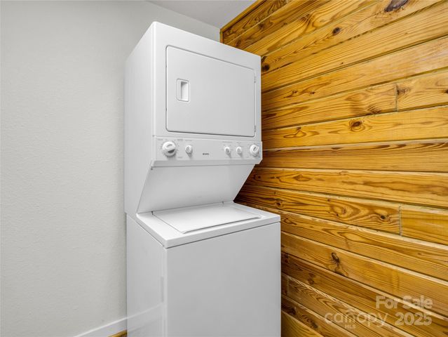 134 Raleigh Drive, Lake Lure, NC 28746