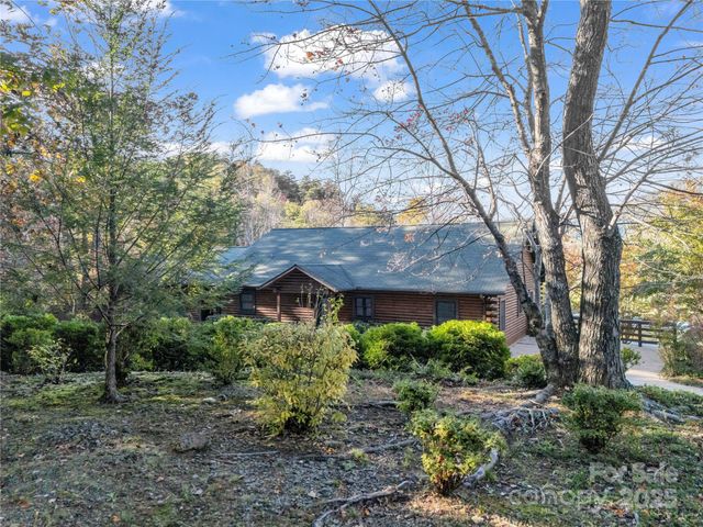 134 Raleigh Drive, Lake Lure, NC 28746