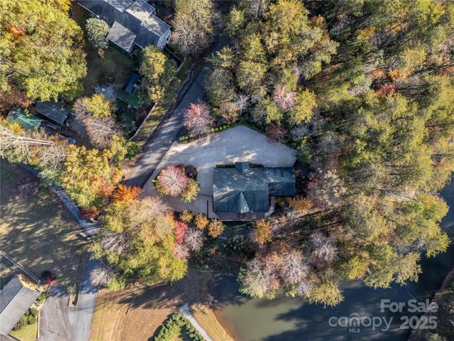 134 Raleigh Drive, Lake Lure, NC 28746