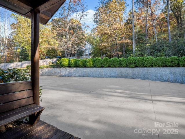134 Raleigh Drive, Lake Lure, NC 28746