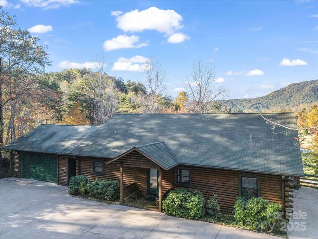 134 Raleigh Drive, Lake Lure, NC 28746