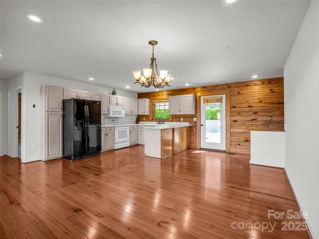 134 Raleigh Drive, Lake Lure, NC 28746