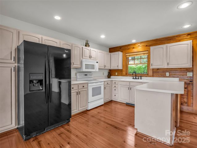 134 Raleigh Drive, Lake Lure, NC 28746