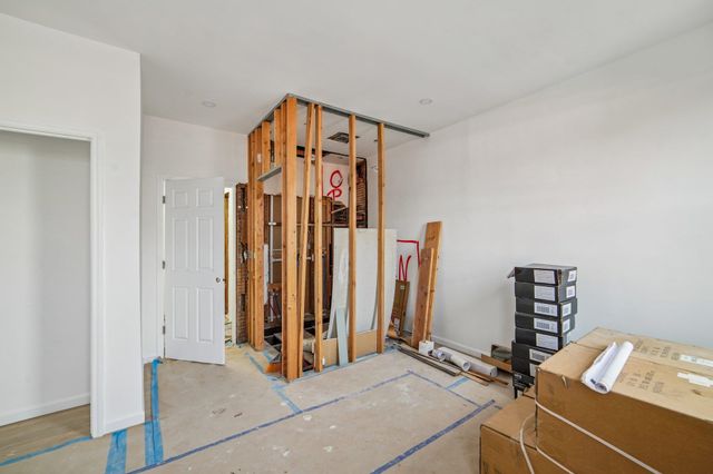 68 SEIDLER ST, Jc, West Bergen, NJ 07304