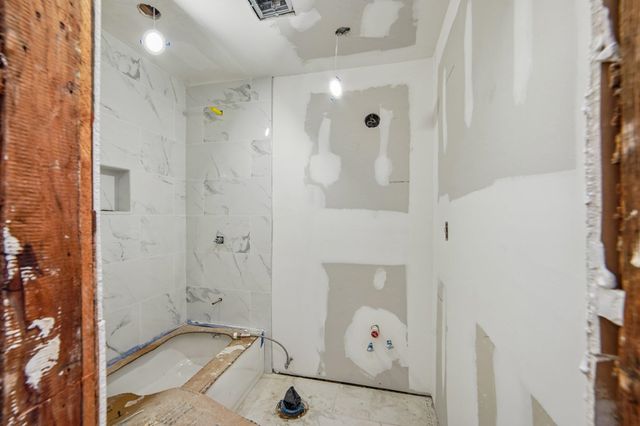 68 SEIDLER ST, Jc, West Bergen, NJ 07304