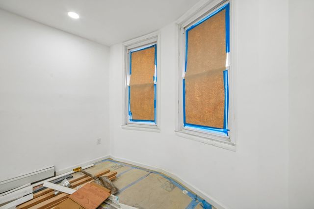 68 SEIDLER ST, Jc, West Bergen, NJ 07304