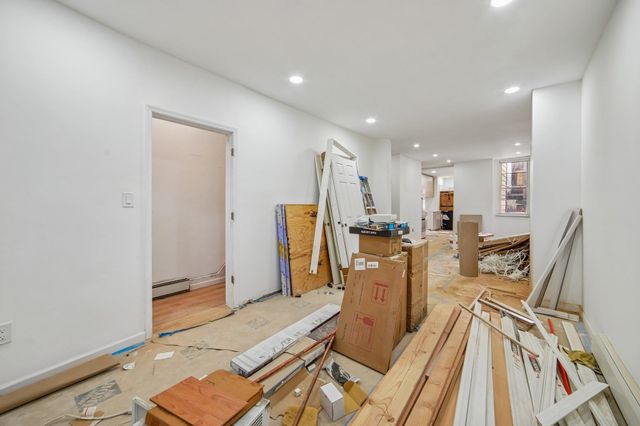 68 SEIDLER ST, Jc, West Bergen, NJ 07304