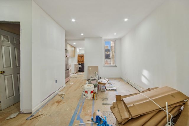 68 SEIDLER ST, Jc, West Bergen, NJ 07304