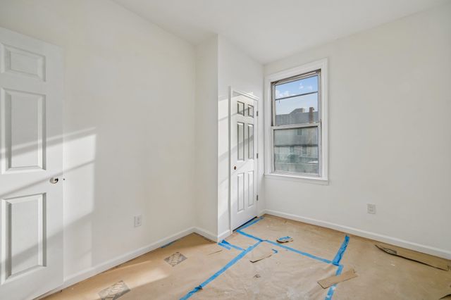 68 SEIDLER ST, Jc, West Bergen, NJ 07304