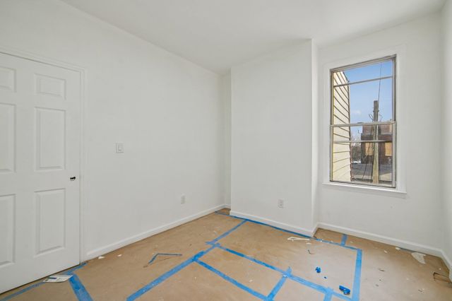 68 SEIDLER ST, Jc, West Bergen, NJ 07304