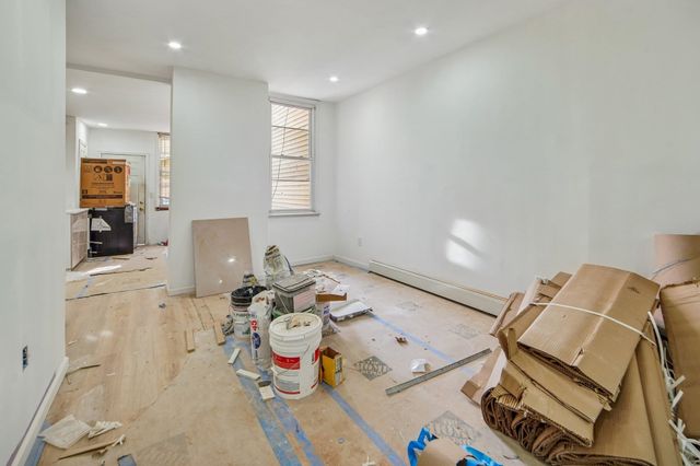 68 SEIDLER ST, Jc, West Bergen, NJ 07304