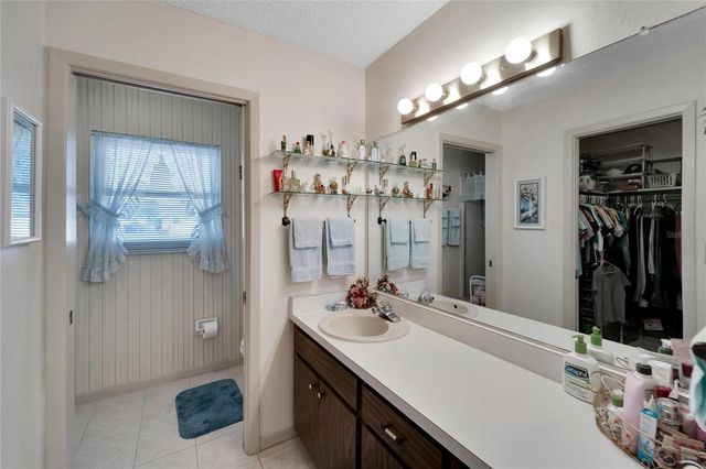 612 ALLEGHENY DRIVE, Sun City Center, FL 33573