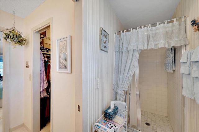 612 ALLEGHENY DRIVE, Sun City Center, FL 33573
