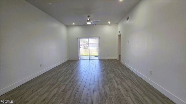 2909 SW Santa Barbara PL, Cape Coral, FL 33914