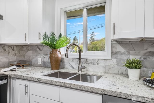 1729 S Columbian Way, Seattle, WA 98108