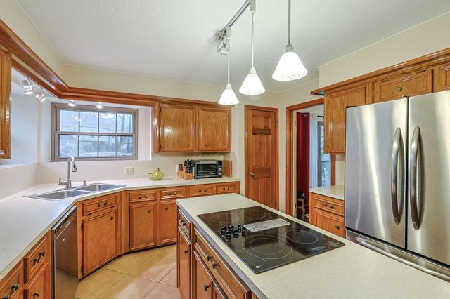 5527 Glenmere Lane, Spring, TX 77379