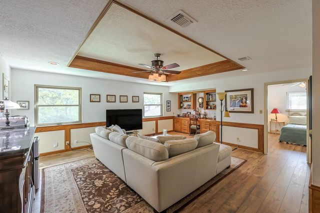 5527 Glenmere Lane, Spring, TX 77379