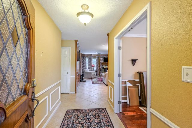 5527 Glenmere Lane, Spring, TX 77379