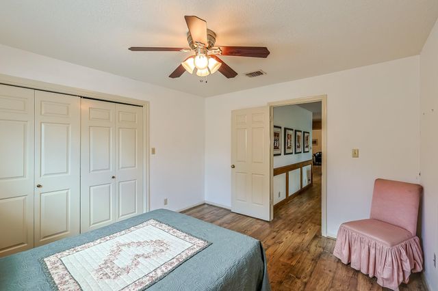 5527 Glenmere Lane, Spring, TX 77379